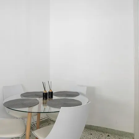 Detached House 1km From Acropolis Filopappou